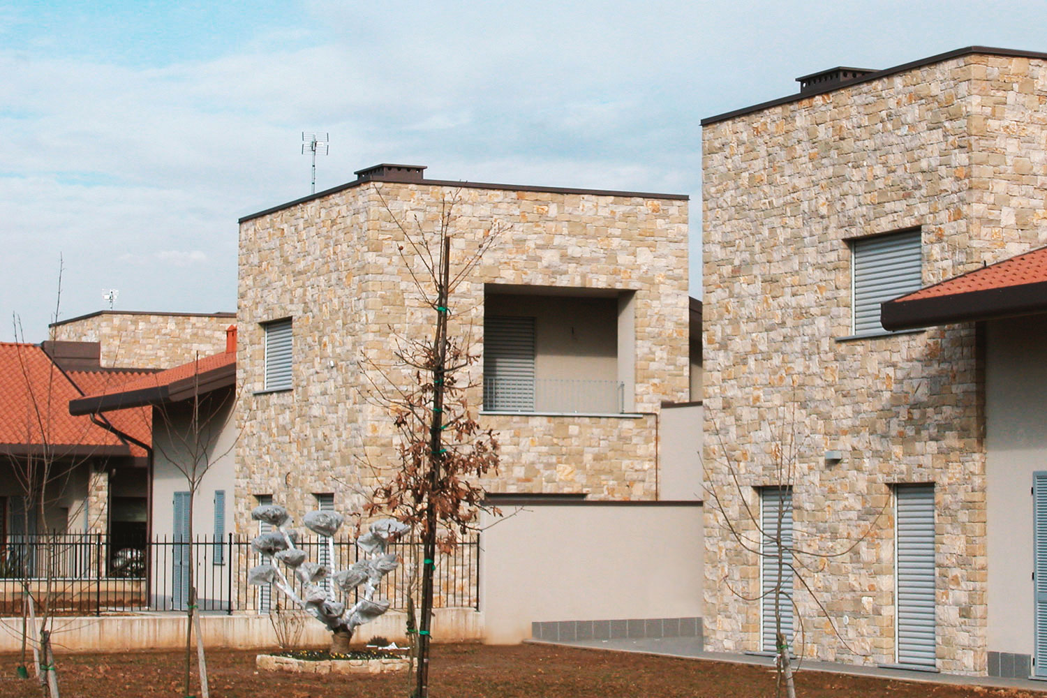 complesso massello semisecco pietra cretato