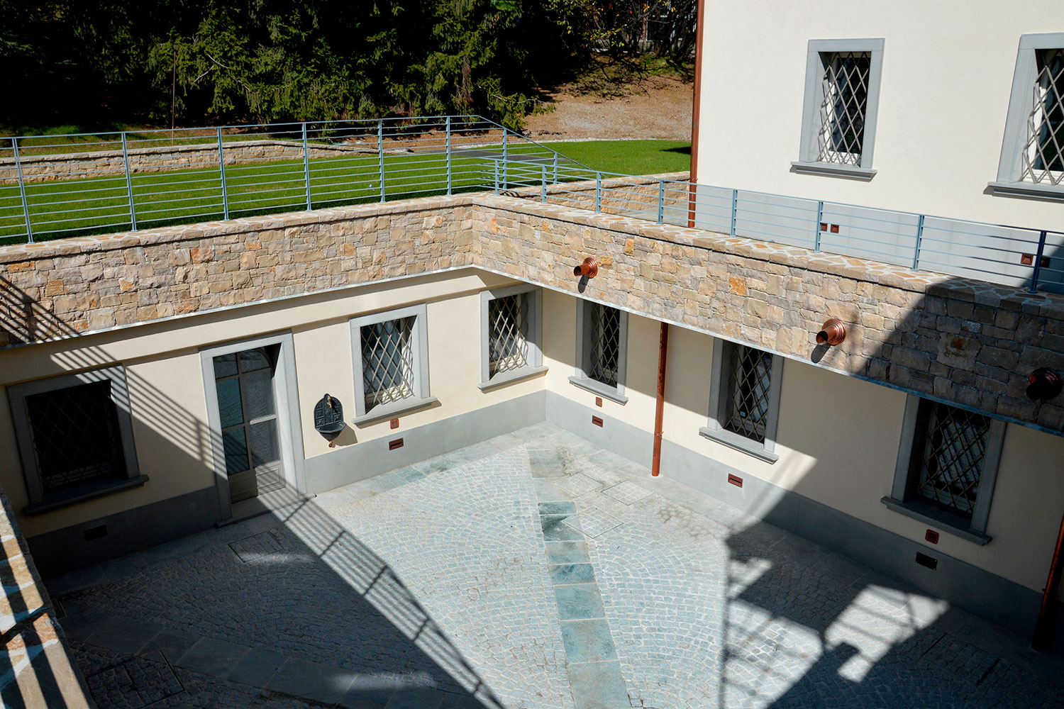 villa Muro contenimento pietra credaro