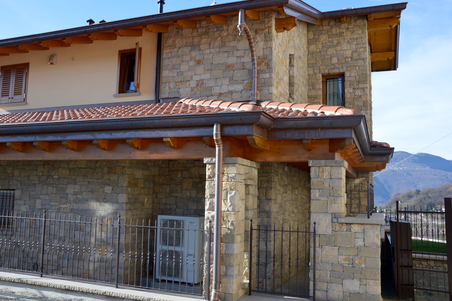 villa-abitazione-massello-semisecco-pietra-credaro