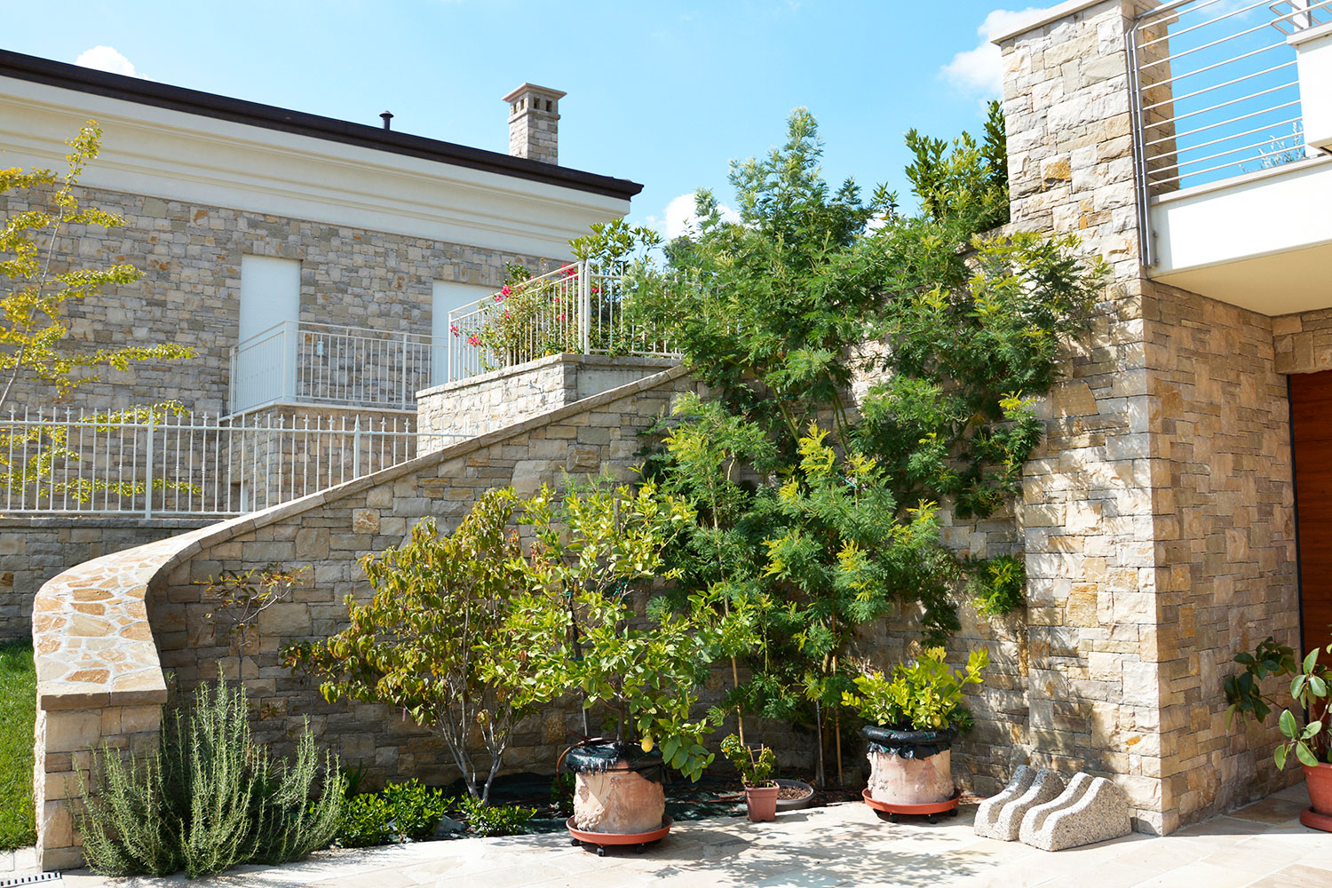 villa muro massello pietra cretaro