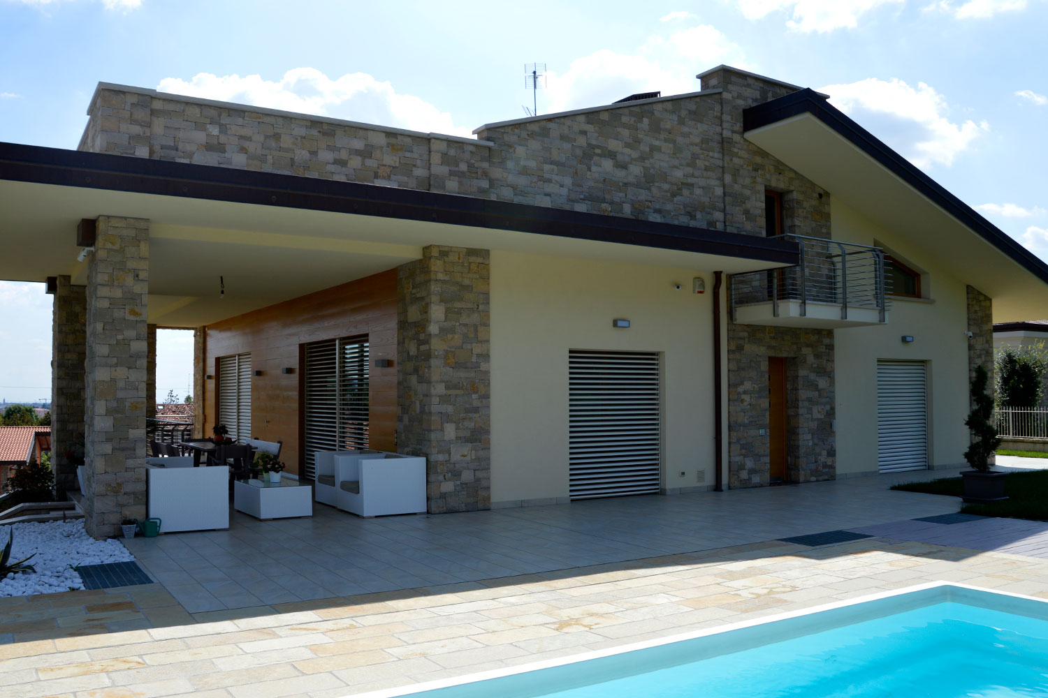 villa muro massello pietra cretaro