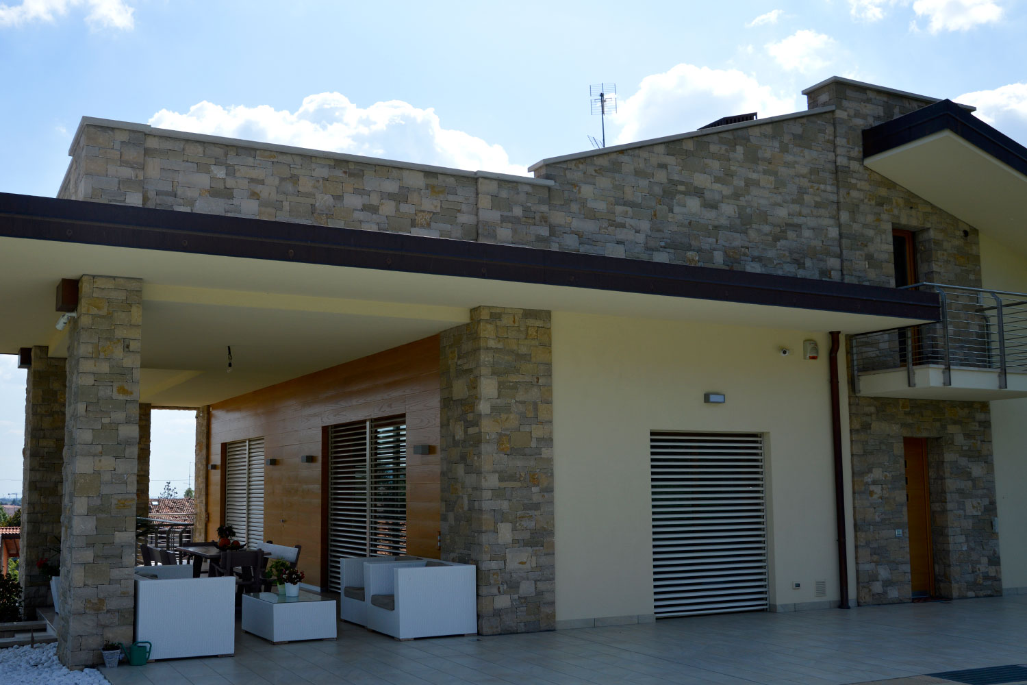 villa muro massello pietra cretaro