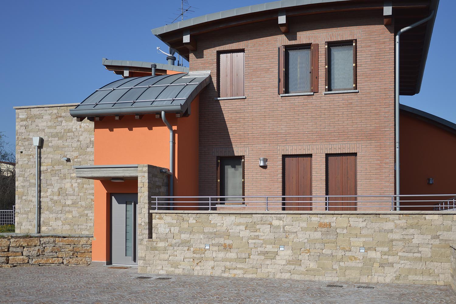 villa rivestimento secco pietra credaro